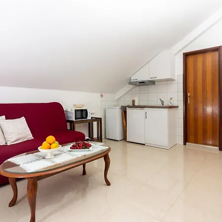 Song Gostinjska kuća Split