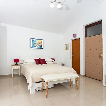 Gostinjska kuća Song 4*