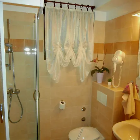 Gostinjska kuća Song