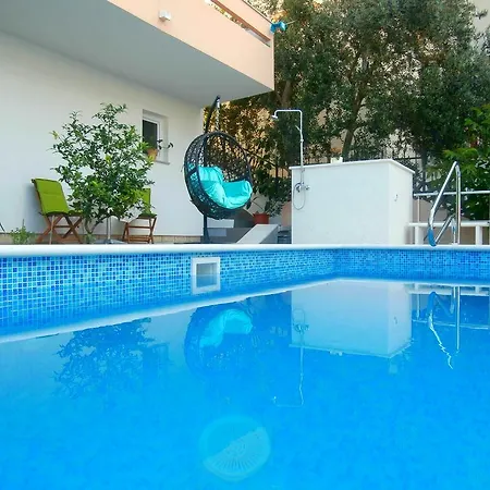 Gostinjska kuća Song 4*