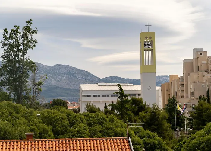 Song בית הארחה 4*