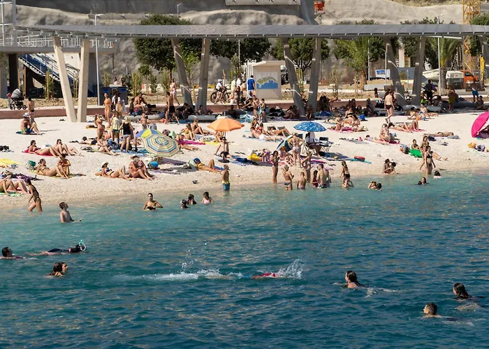 Song בית הארחה 4*