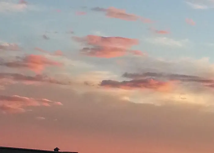 Song בית הארחה 4*