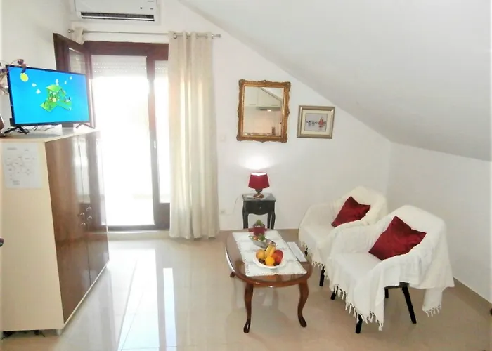 Song בית הארחה ספליט